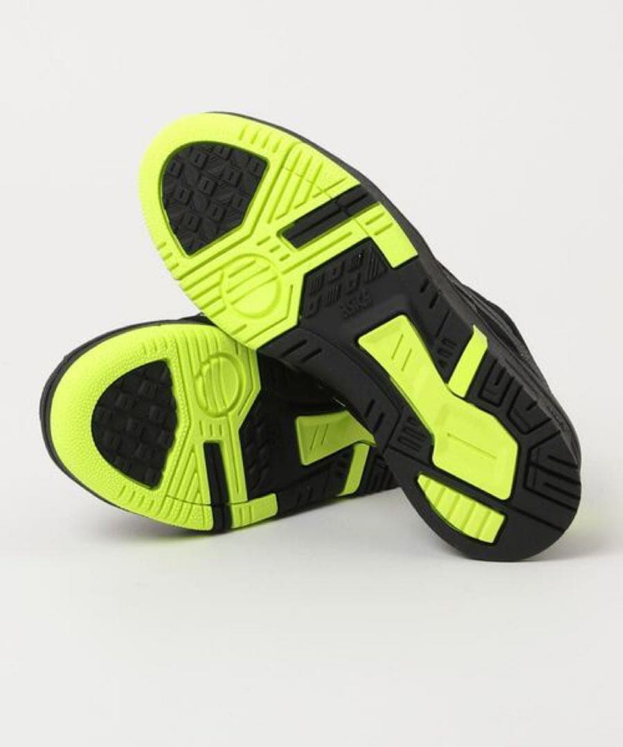 asics スケボー　靴　新品未使用　23cm スニーカー 完売　VIC NBD