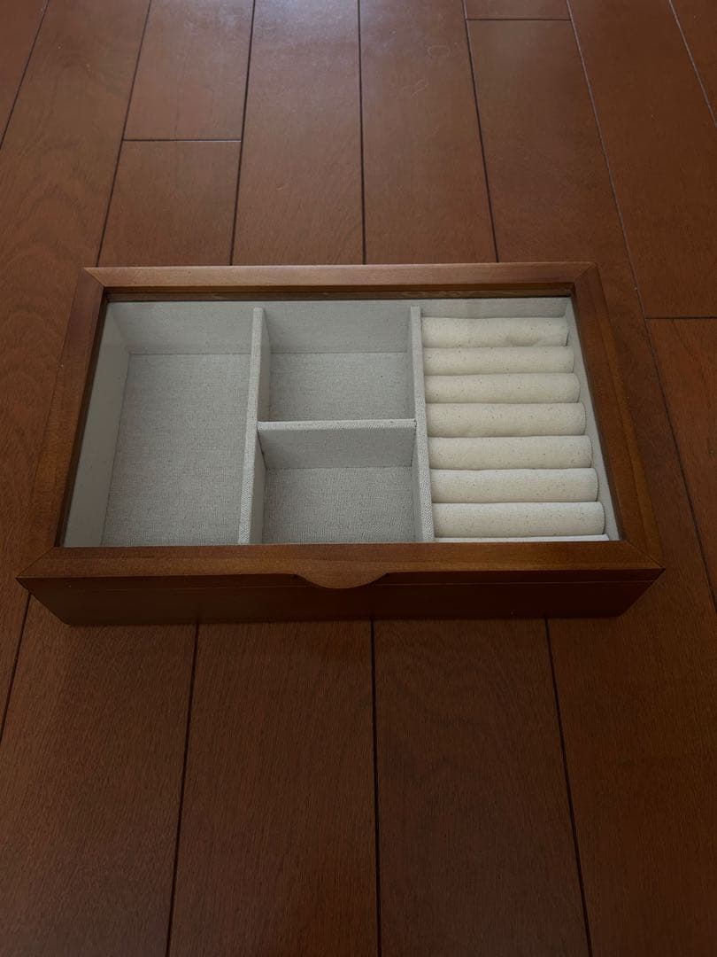 yuka✴︎ ZARA ウッドジュエリーボックス