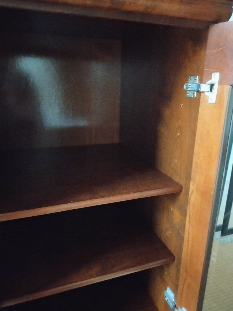 木製ガラスケース 3扉 2引き出し付き