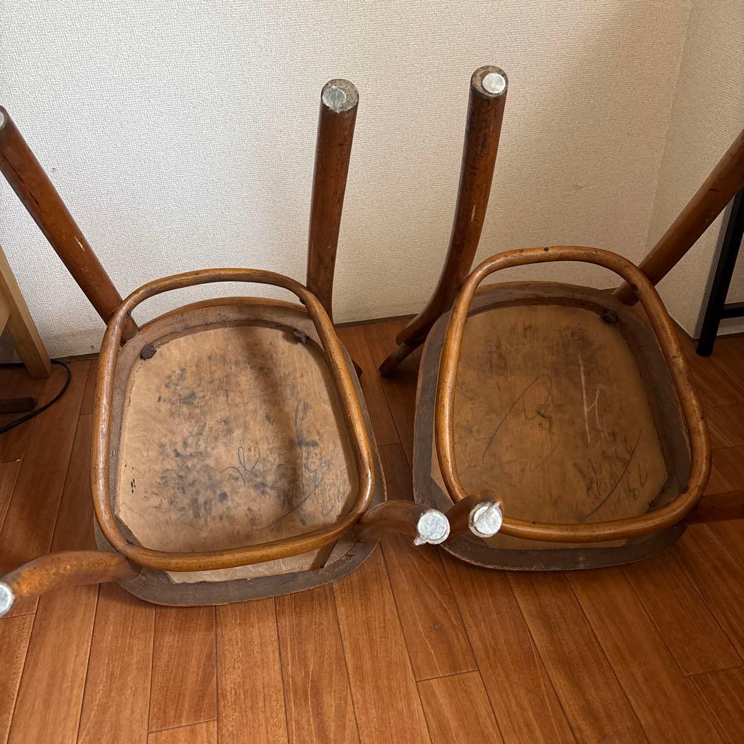 FISCHEL（フィッシェル）社製のアンティーク ベントウッドチェア　1脚分