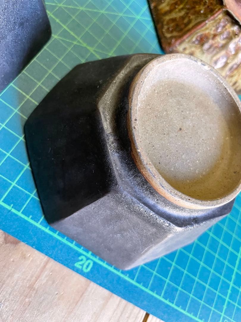 s*a様 宮城陶器　宮城正幸　八角鉢　四つ【m1402 沖縄　やみむん　骨董　民