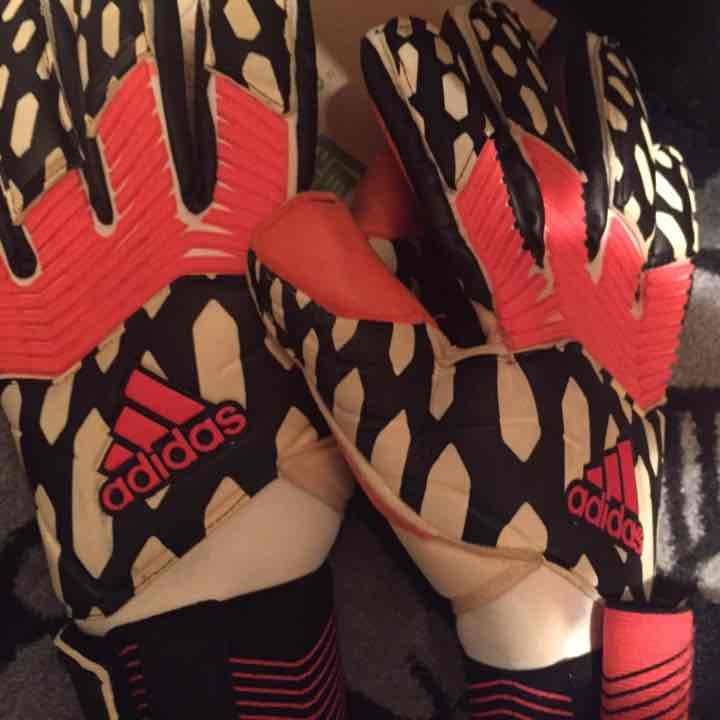 キーパーグローブ