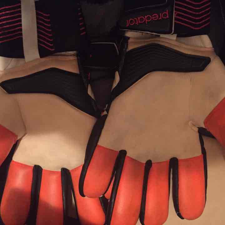 キーパーグローブ