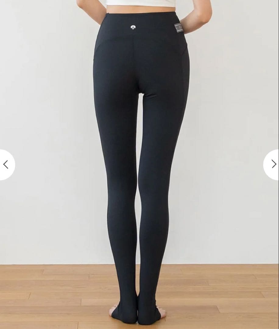 【SUKALA】サイドベルトトレンカレギンス　ブラック　Lサイズ