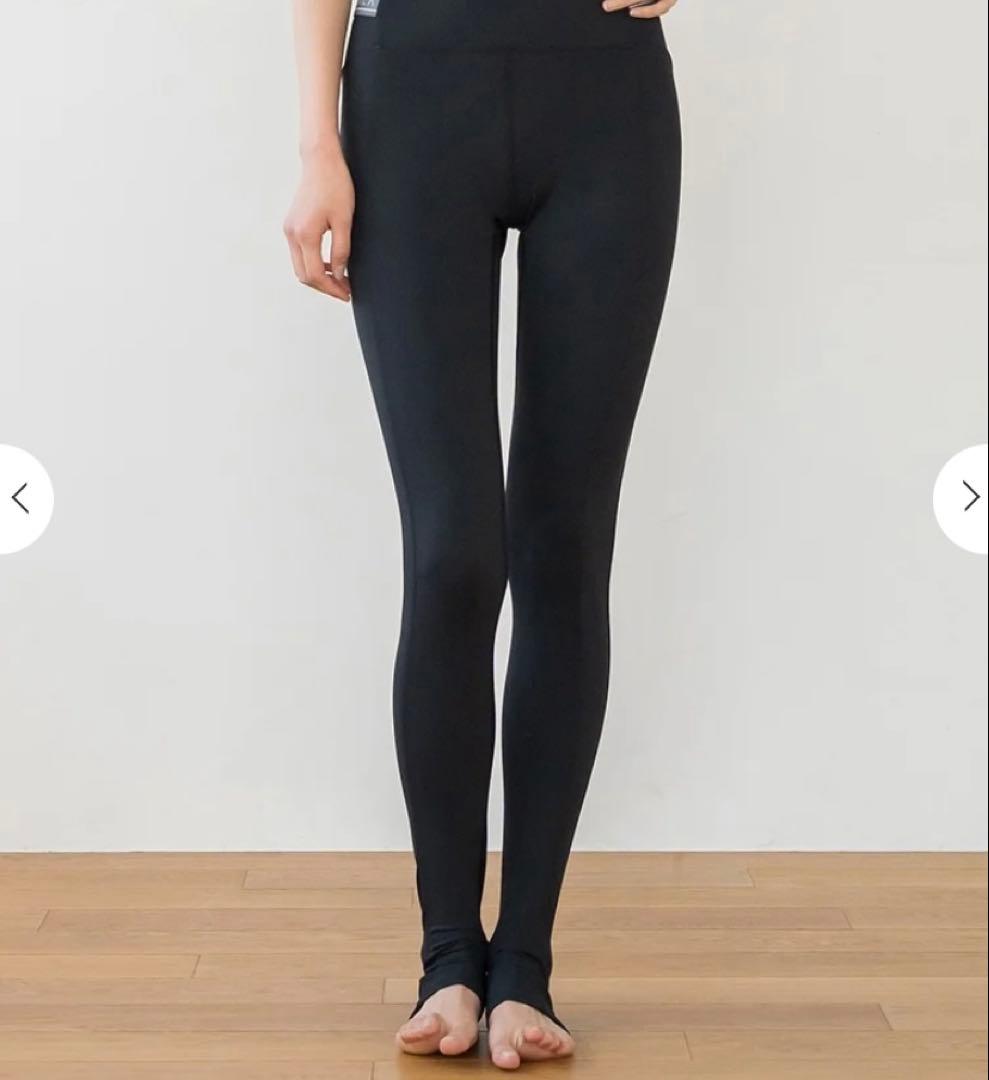 【SUKALA】サイドベルトトレンカレギンス　ブラック　Lサイズ