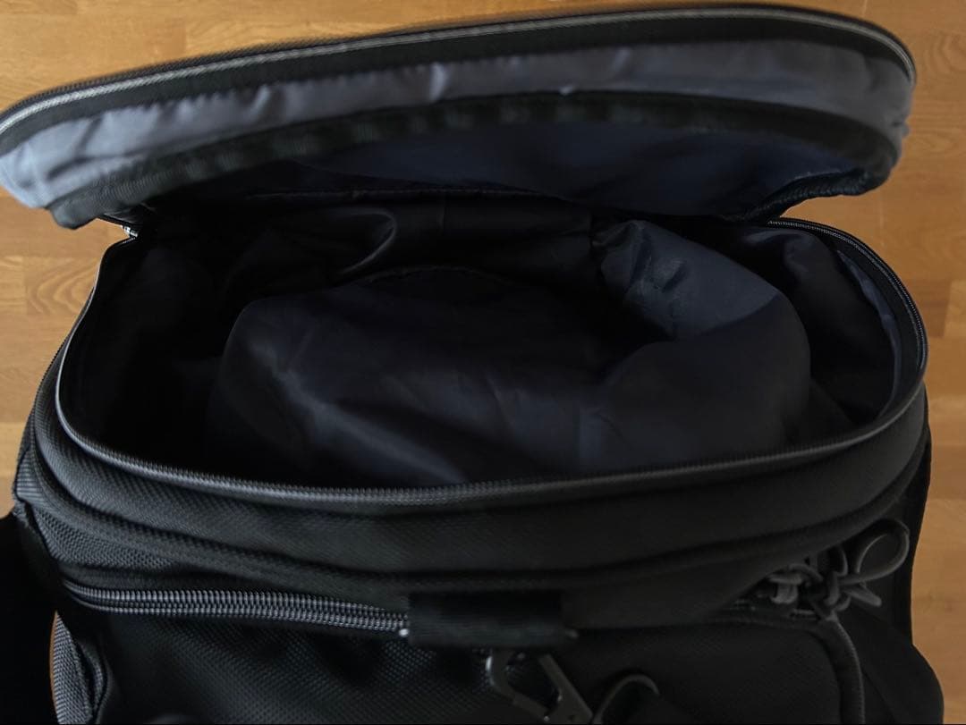 タイトリスト　ブラックゴルフバッグ