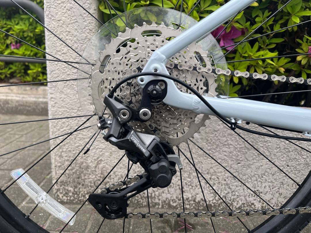 Trek FX2 Gen4 2025年モデル クロスバイク 白色 アルミ