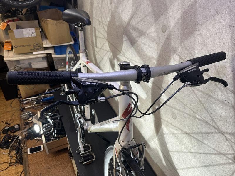 SPECIALIZED Sirrus ELITE　スペシャライズド　クロスバイク