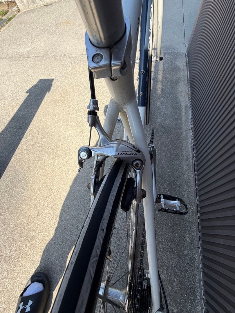 Louis Garneau ロードバイクLGS-LCR 700C (空気入れ付)