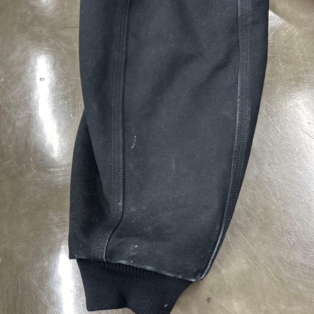 カーハートアクティブジャケット　ブラック