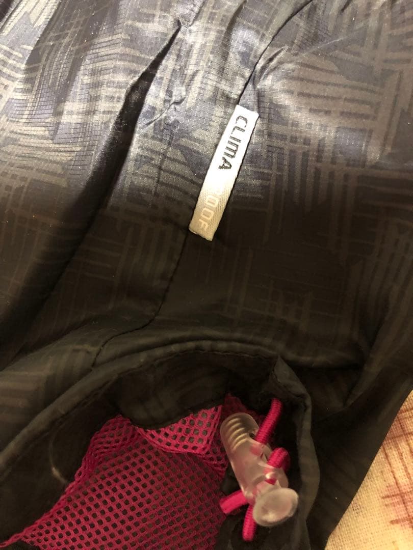 新品　アディダス　ジャケット　L   ブラック　模様