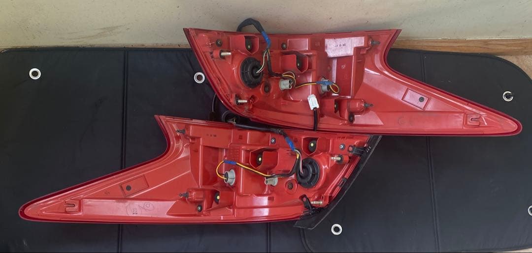 日産 ティアナ L33 純正 テールランプ 左右セット ややキズあり