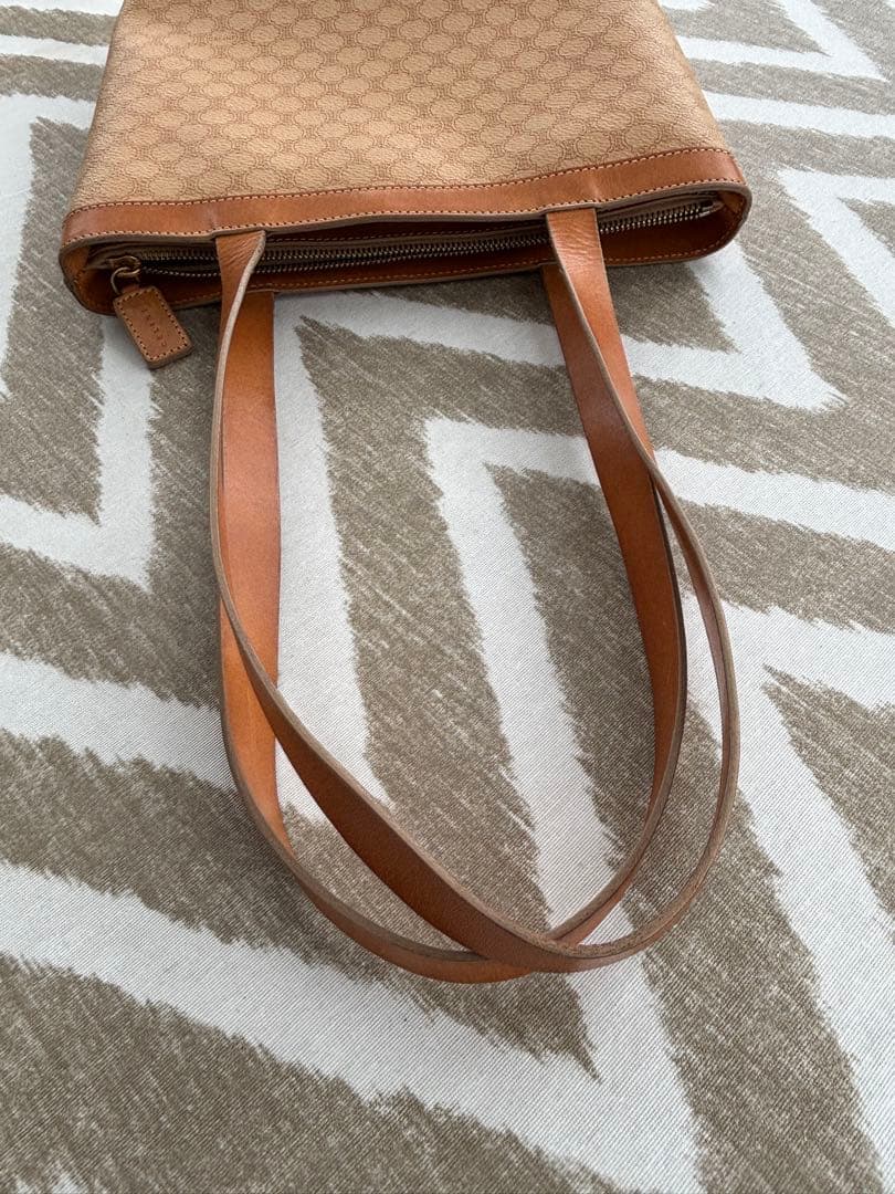 セリーヌトートバッグ　バケツ型