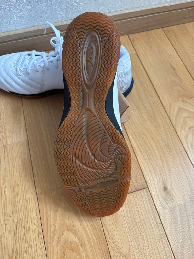 ASICS フットサルシューズ ホワイト