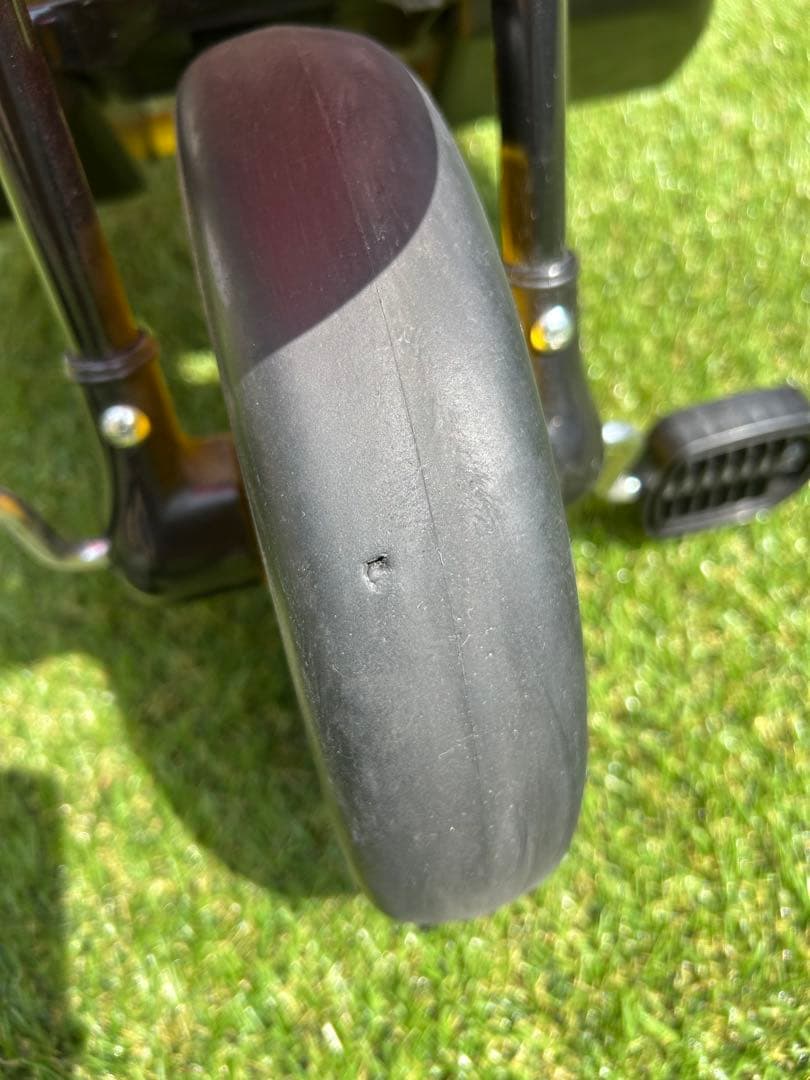 ミッキーマウス　幼児用三輪車　サンシェード付き