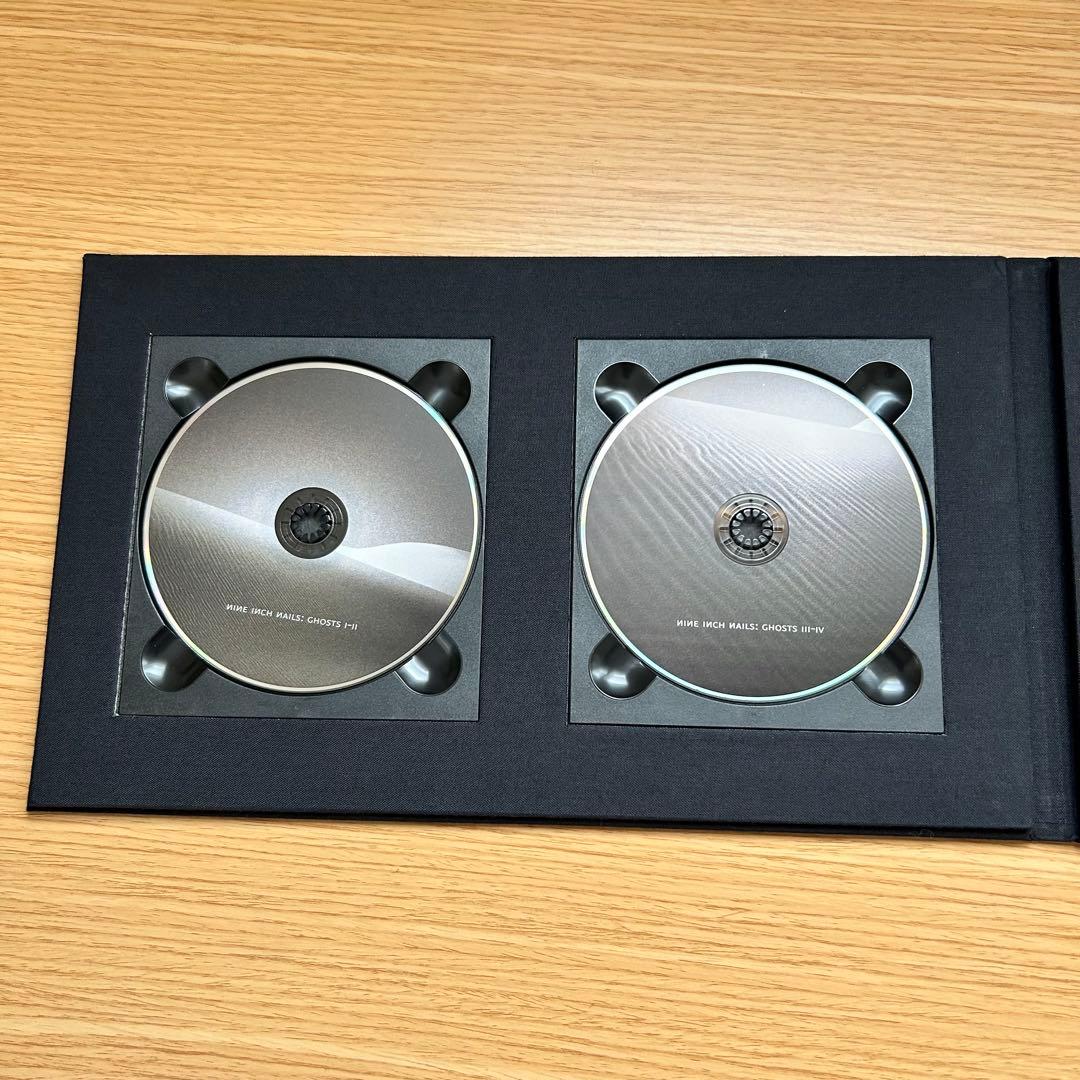 Nine Inch Nails Ghosts I -IV デラックスセット
