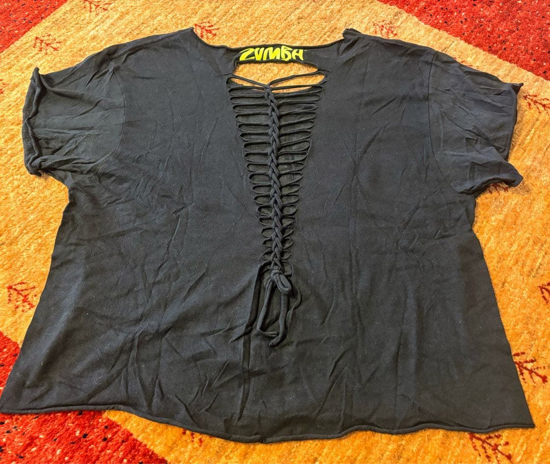 ズンバ パンツ1枚 ＋Tシャツ4枚 ＋ブレスレット2個 ＋缶バッジ2個まとめ売り