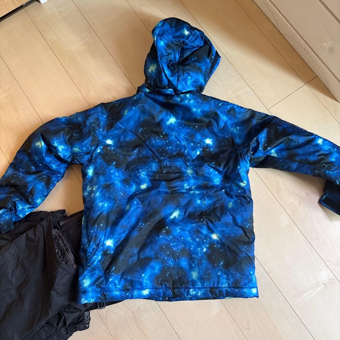 子ども用スキーウェア 青と黒の星空デザイン