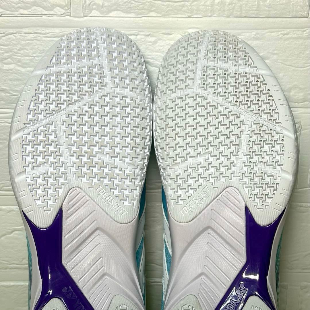 【タグ付未使用品】ヨネックス パワークッションカスケードアクセルスリム 28cm