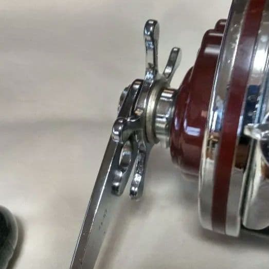 PENN・ペンセネターⅡ　114赤アルミスプール仕様　未使用リールですが、