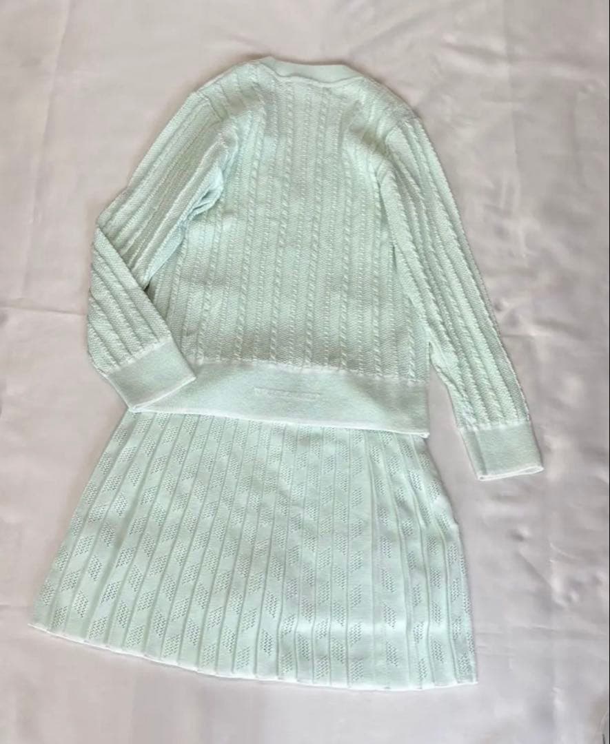 新品adidasゴルフPRIMEKNITケーブルカーディガン　プリーツスカート