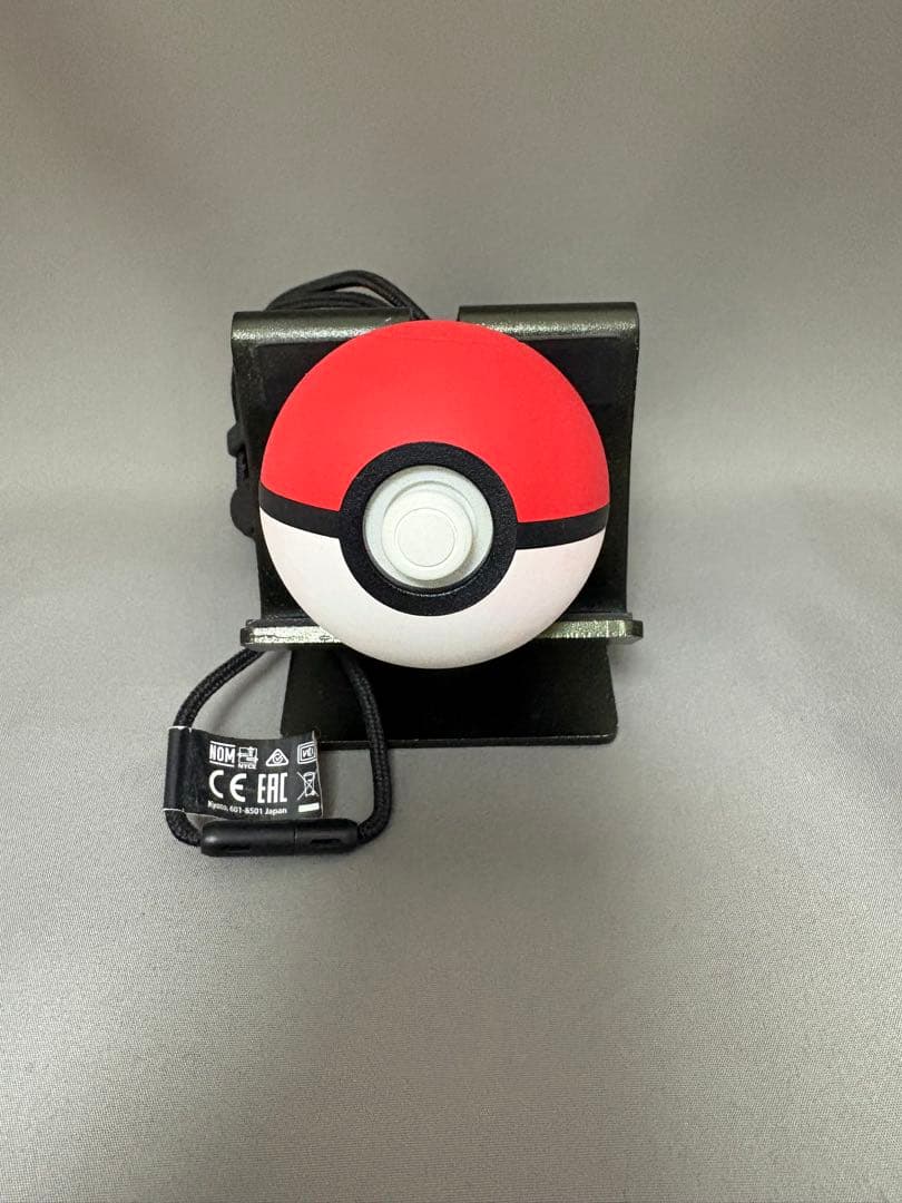 ポケモン レッツゴーイーブイ Switch ソフト＆モンボ型コントローラー