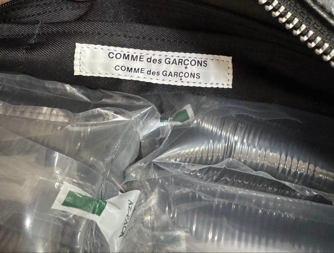 COMME des GARCONS コム・デ・ギャルソンショルダーバッグ