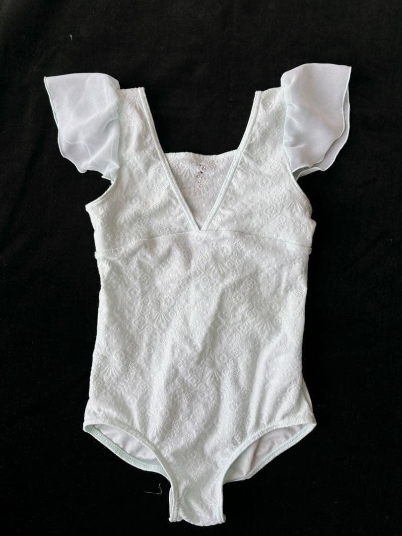 新品チャコット★豪華なフリル袖のレオタードミントグリーン 120k