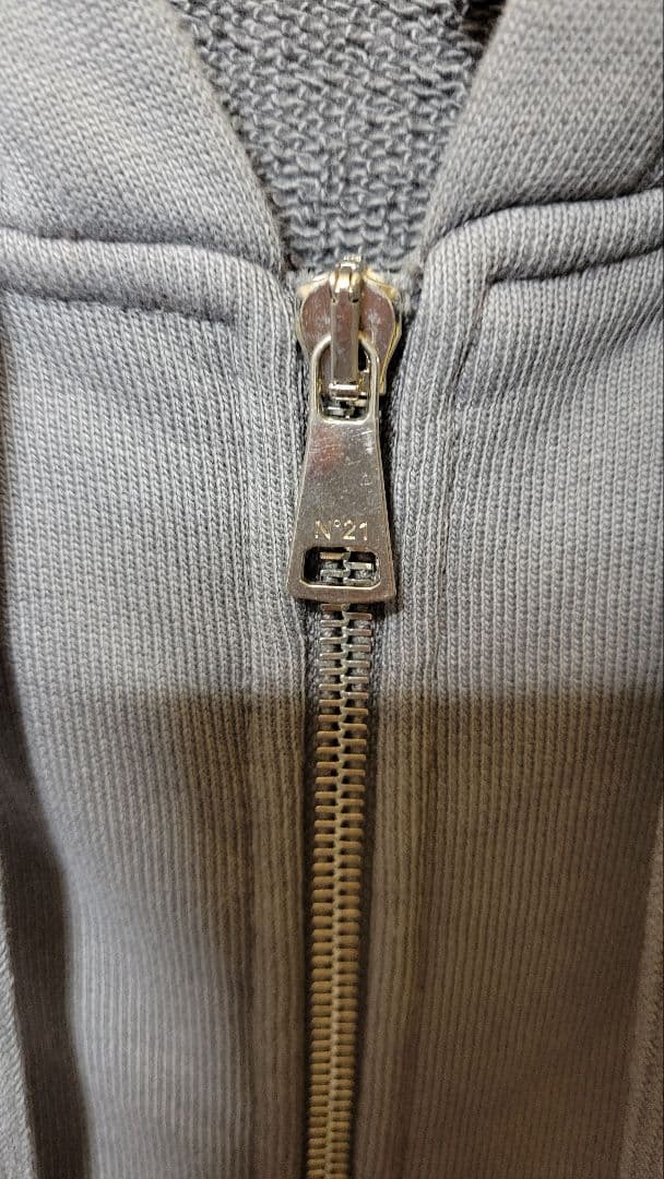 N°21 ダブルジップパーカー　オーバーサイズ