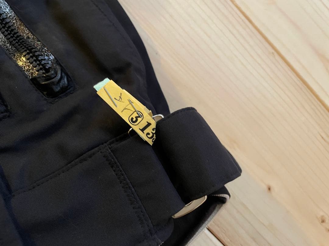 Burtonトップス＆HOLDENボトムス【S】美品上下セット＋ビーニー付き