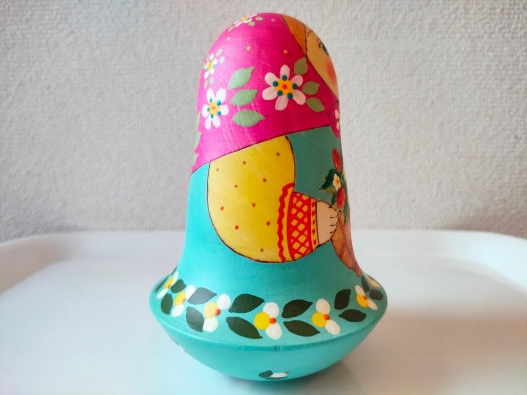 【LYH136】北欧ロシア雑貨 起き上がりこぼし リューバ作　いちご