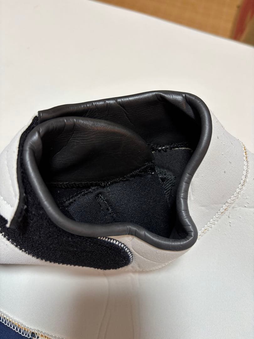 ココロア　ウエットスーツ5ミリ　ＭＳサイズ