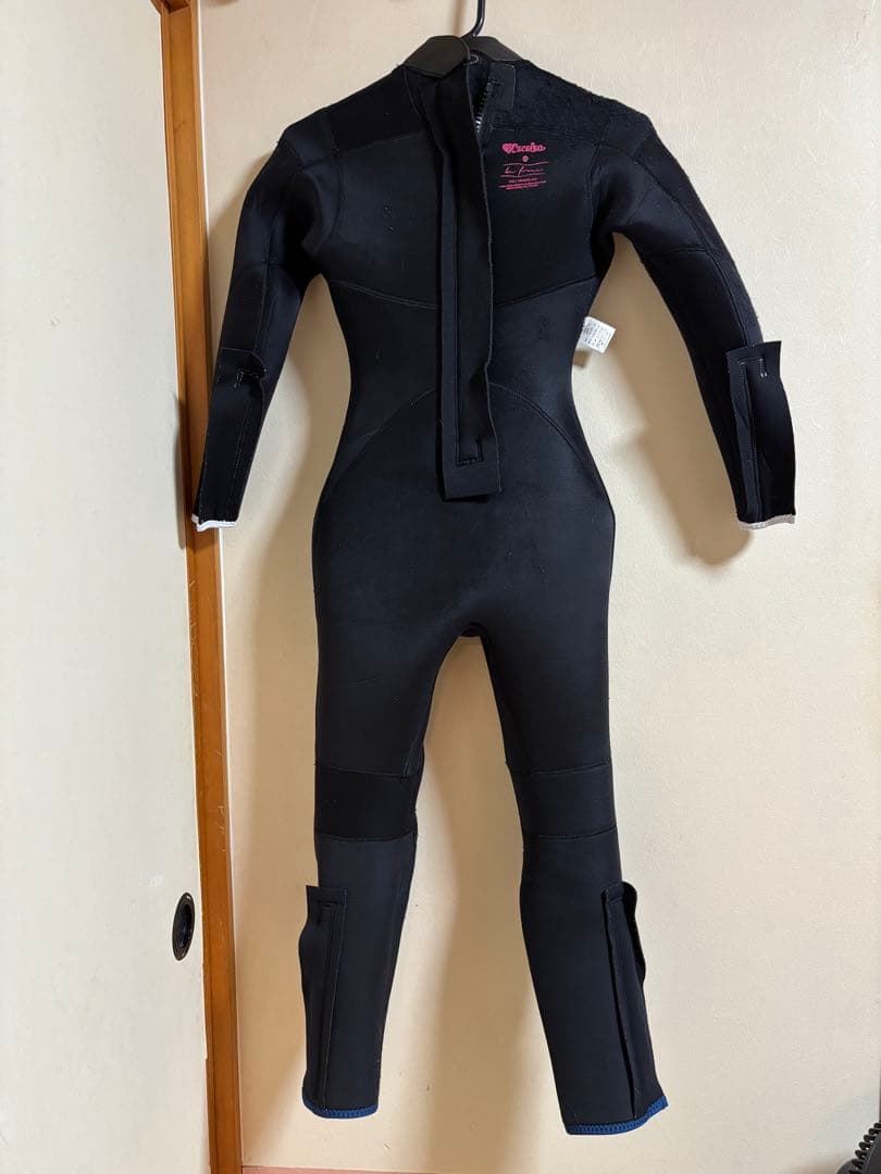 ココロア　ウエットスーツ5ミリ　ＭＳサイズ