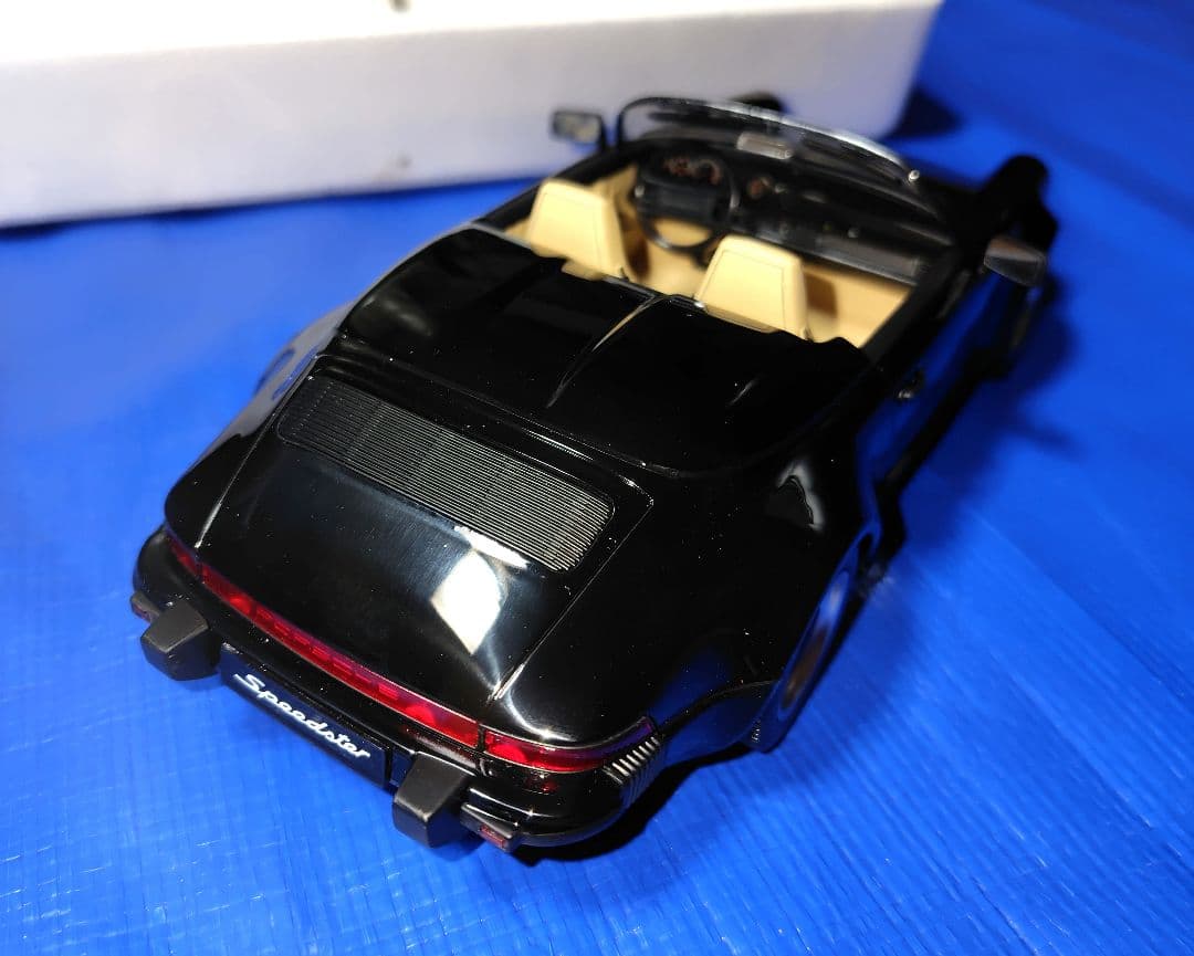 KKスケール　1/18 ポルシェ 911 スピードスター 1989 ダイキャスト