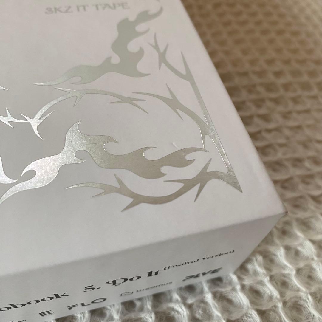 straykids　スキズ　SKZOO EVIL スピーカー　ウルフチャン