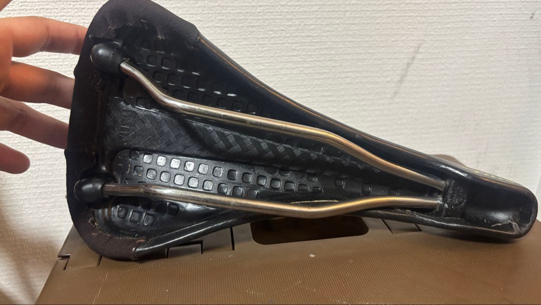 当時物！セライタリア フライトチタニウム サドル