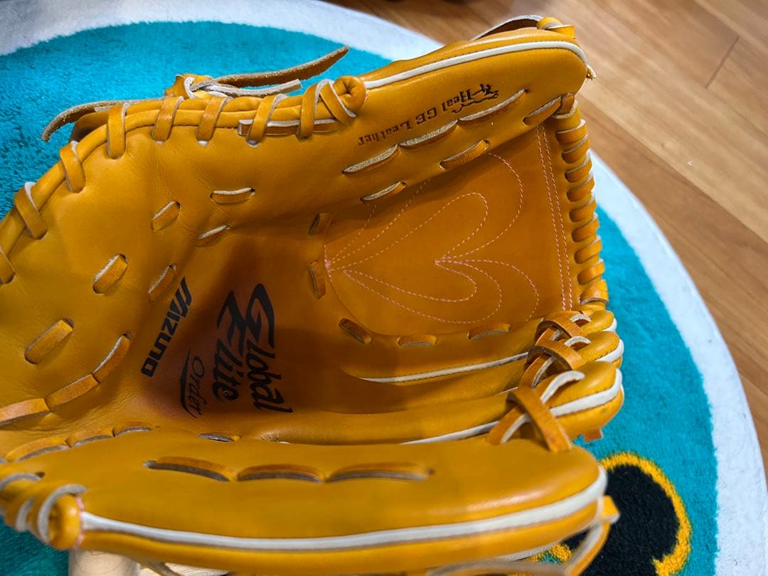 ミズノ グローバルエリートオーダー　軟式グローブ 投手用