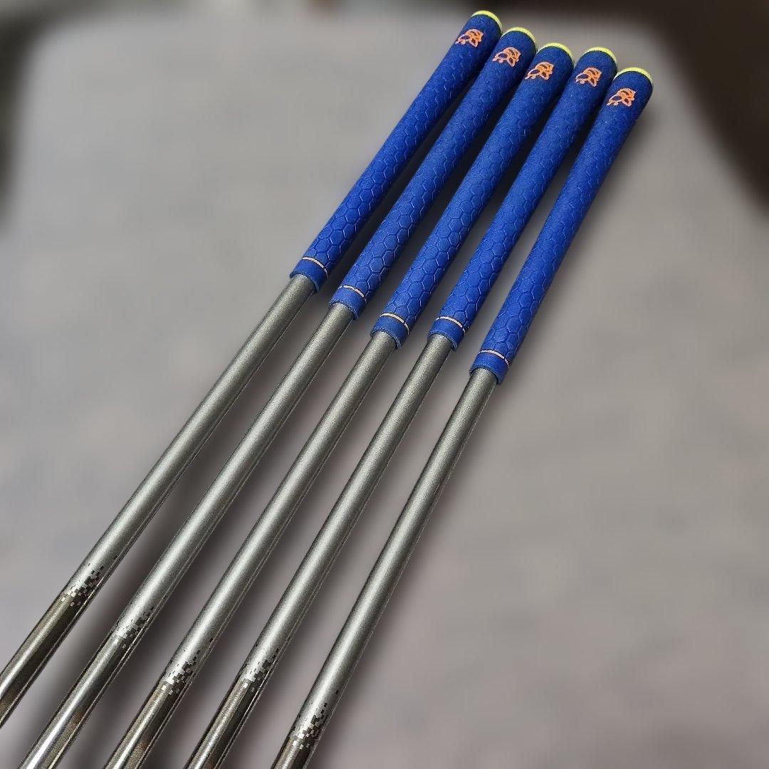 TaylorMade P790 レッドブルコラボ　限定アイアン　5本セット②