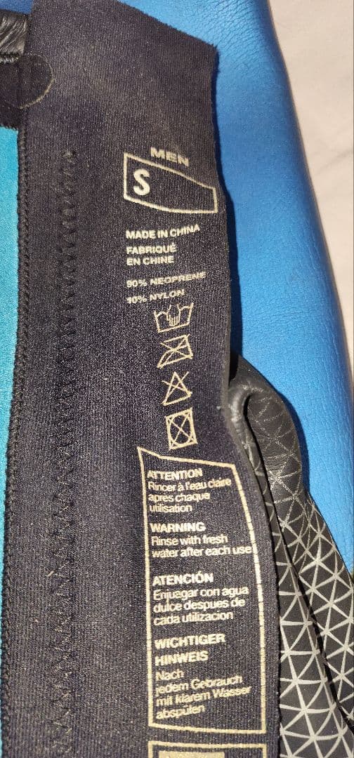 アクアスフィア傑作トライアスロン用ウェットスーツ　サイズS