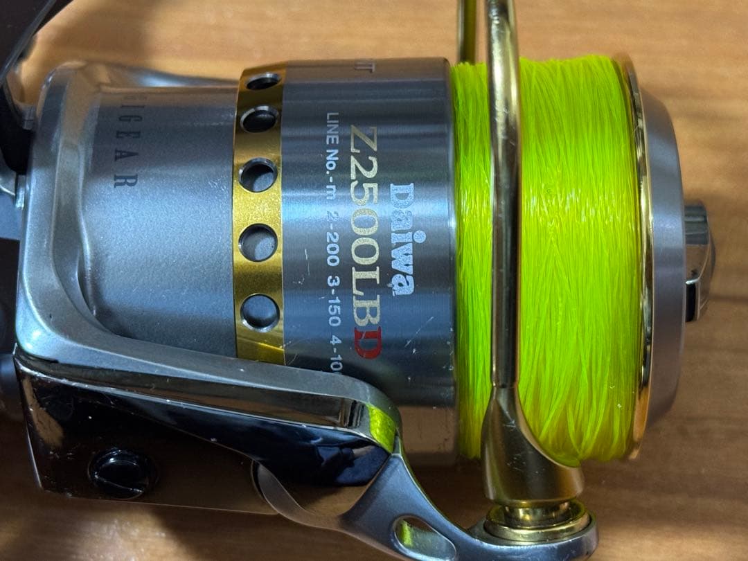 DAIWA ダイワ　03 トーナメント ISO Z 2500 LBD