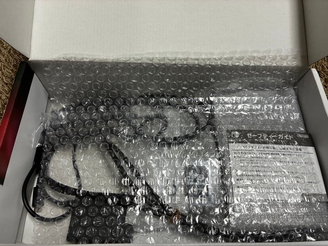 Nintendo Switch 本体 64GBsdカード付き