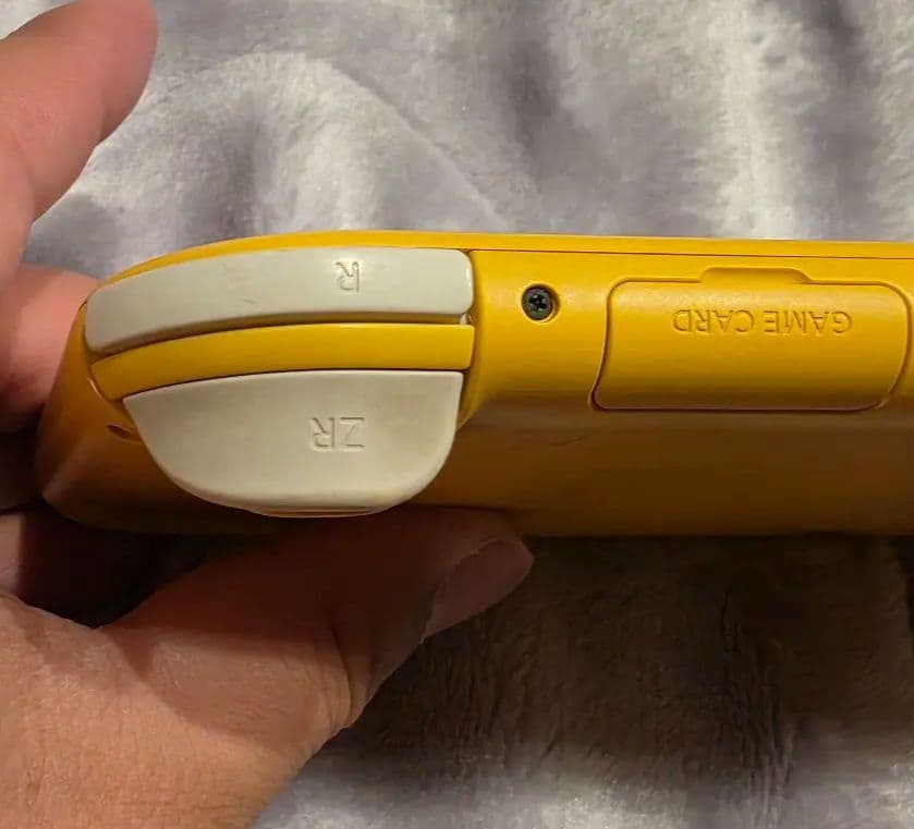 Switchライト イエロー