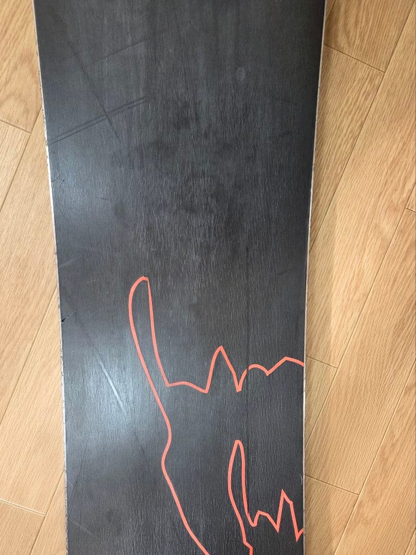 SALOMON IVY-143 スノーボード 板　おまけ　カバー付き