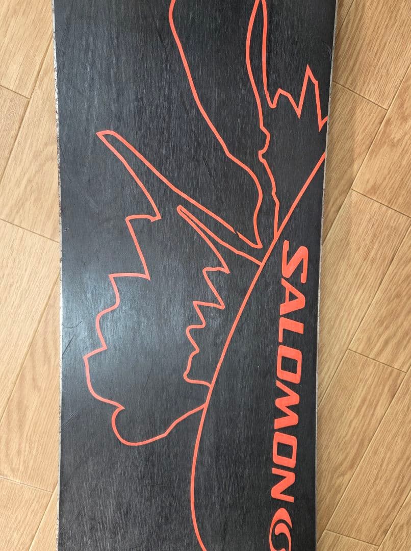 SALOMON IVY-143 スノーボード 板　おまけ　カバー付き