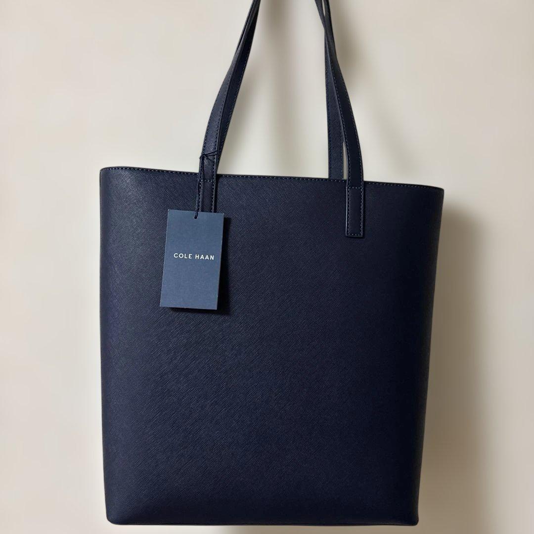 COLEHAAN 肩がけバック　ネイビー　袋付き