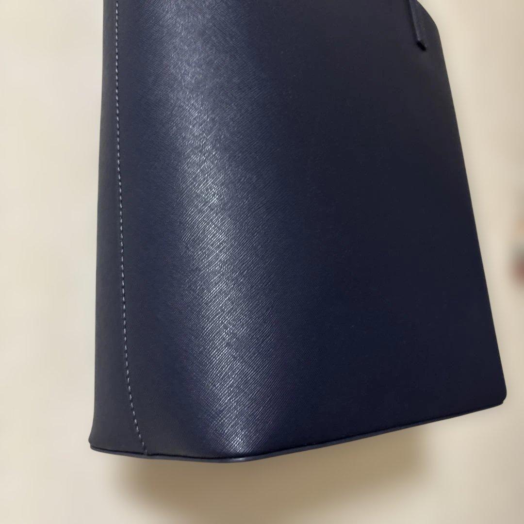 COLEHAAN 肩がけバック　ネイビー　袋付き