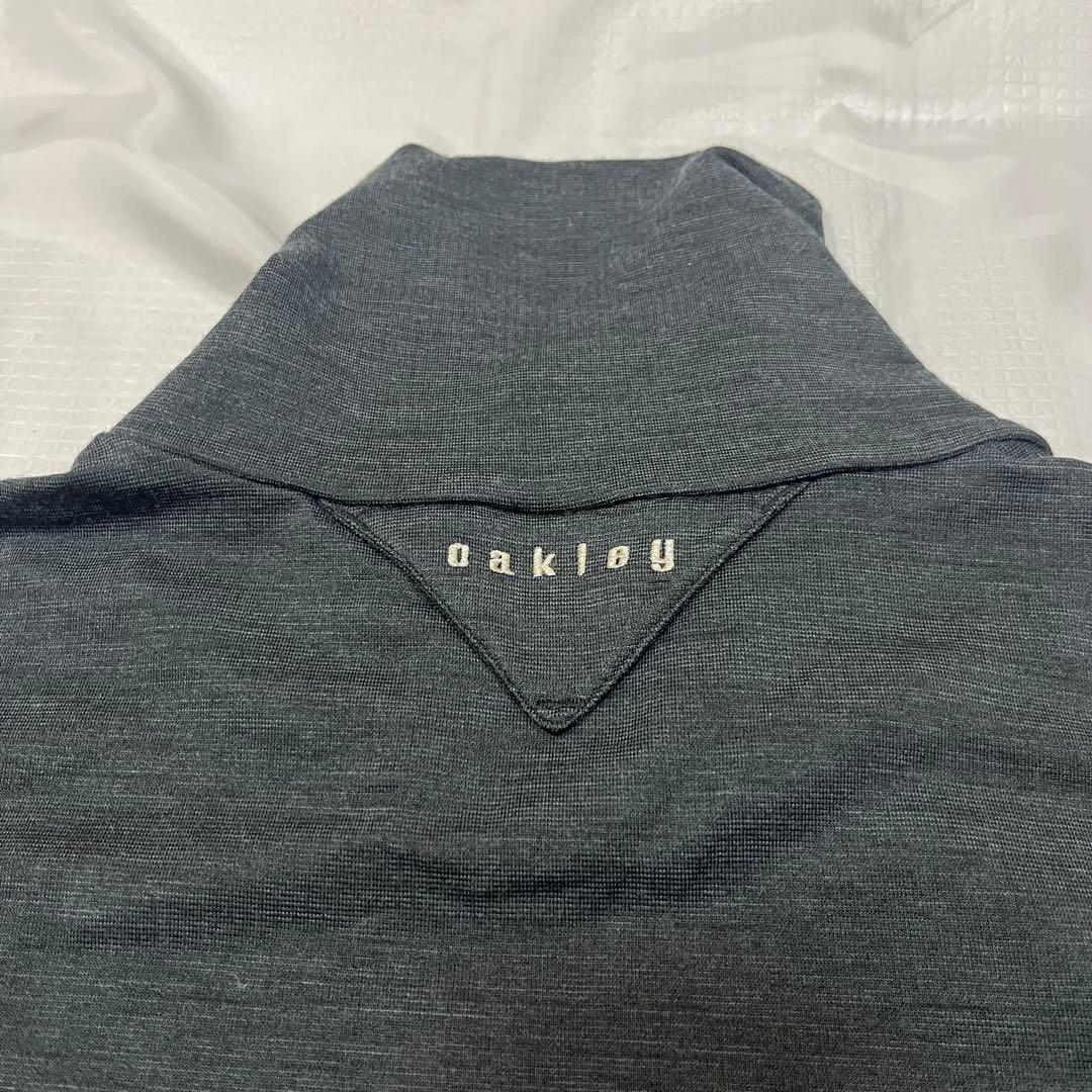 Oakley レディース タートルネックインナーシャツ サイズM 黒 /グレー