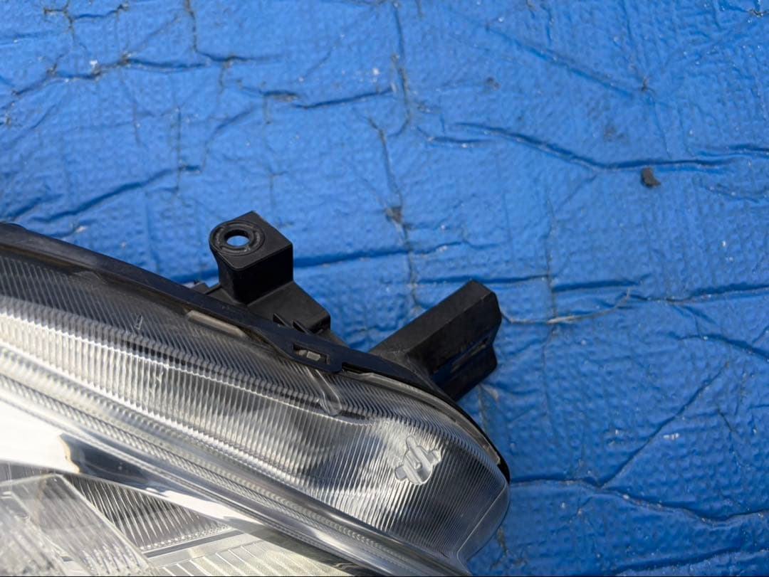 日産　ノート　E12 ヘッドライト左右セット03 ハロゲン