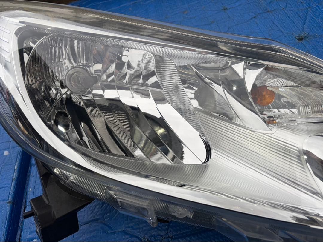 日産　ノート　E12 ヘッドライト左右セット03 ハロゲン