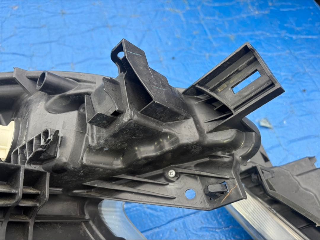 日産　ノート　E12 ヘッドライト左右セット03 ハロゲン